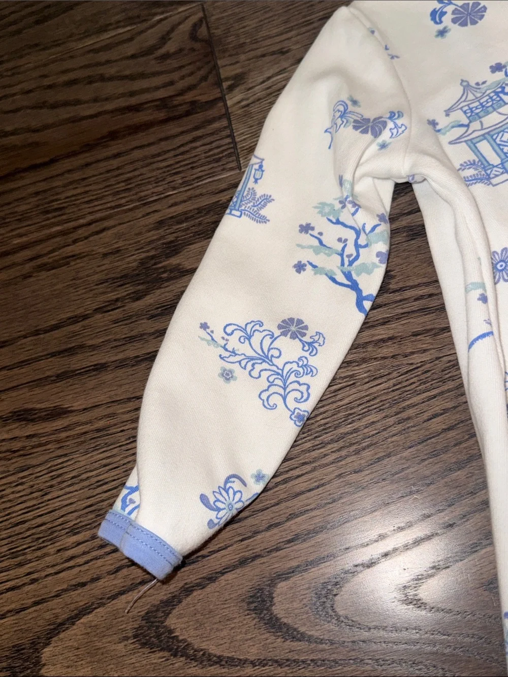 The Beaufort Bonnet Company White and Blue Pagoda Print Girls' Dress 4T